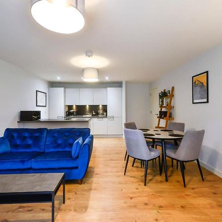 エディンバラGuestready - Splendid Flat In Leith With Parking!アパートメント エクステリア 写真