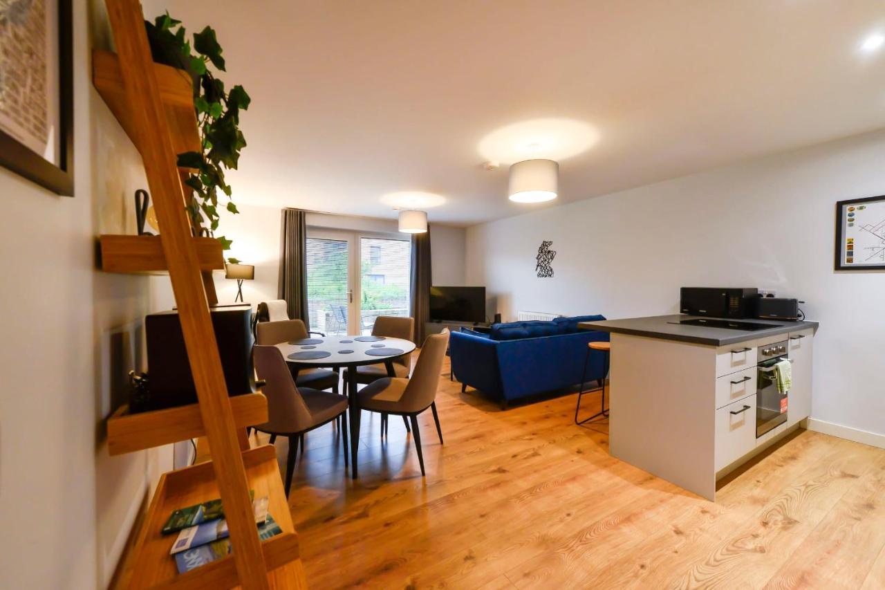 エディンバラGuestready - Splendid Flat In Leith With Parking!アパートメント エクステリア 写真