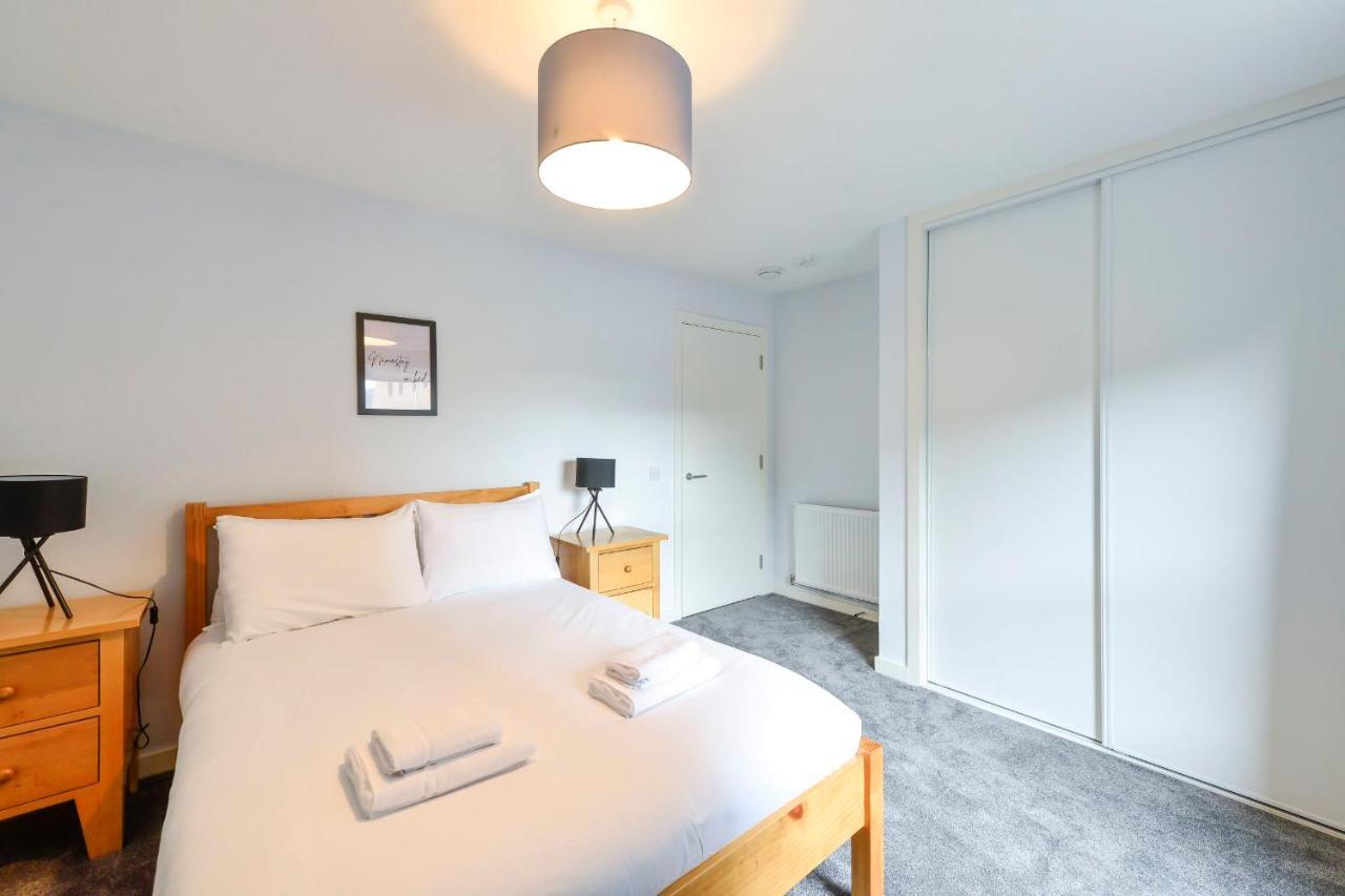 エディンバラGuestready - Splendid Flat In Leith With Parking!アパートメント エクステリア 写真