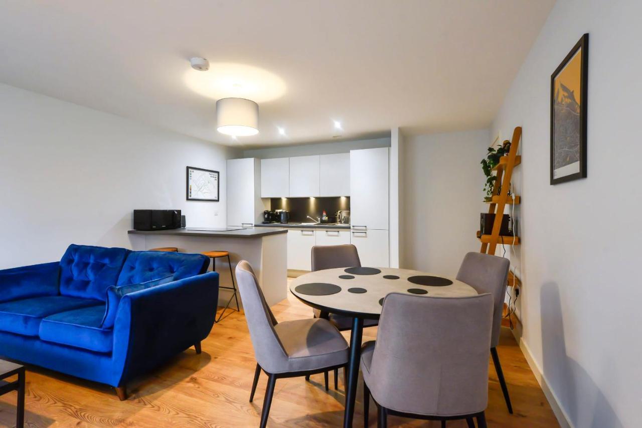 エディンバラGuestready - Splendid Flat In Leith With Parking!アパートメント エクステリア 写真