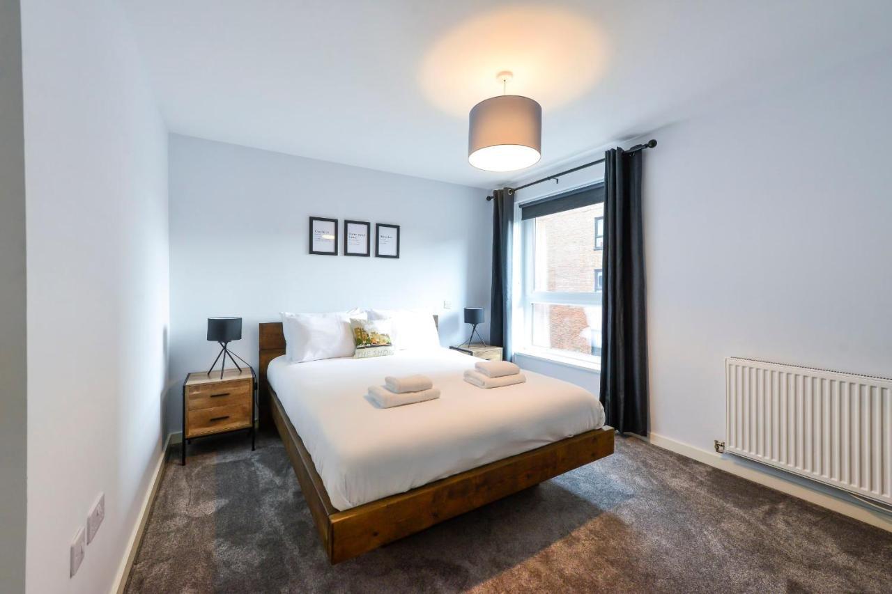 エディンバラGuestready - Splendid Flat In Leith With Parking!アパートメント エクステリア 写真