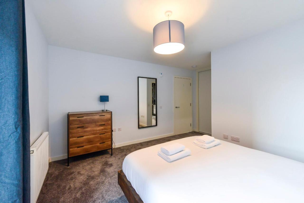 エディンバラGuestready - Splendid Flat In Leith With Parking!アパートメント エクステリア 写真