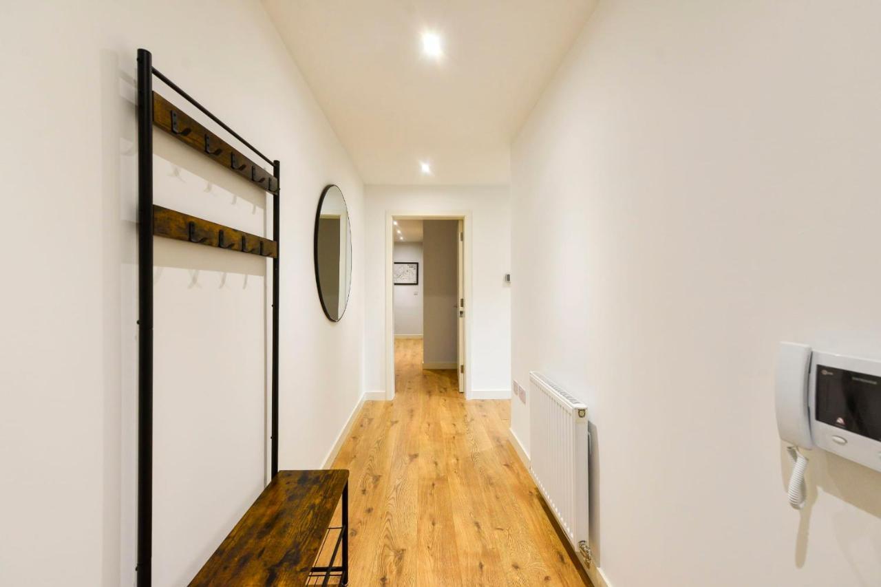 エディンバラGuestready - Splendid Flat In Leith With Parking!アパートメント エクステリア 写真