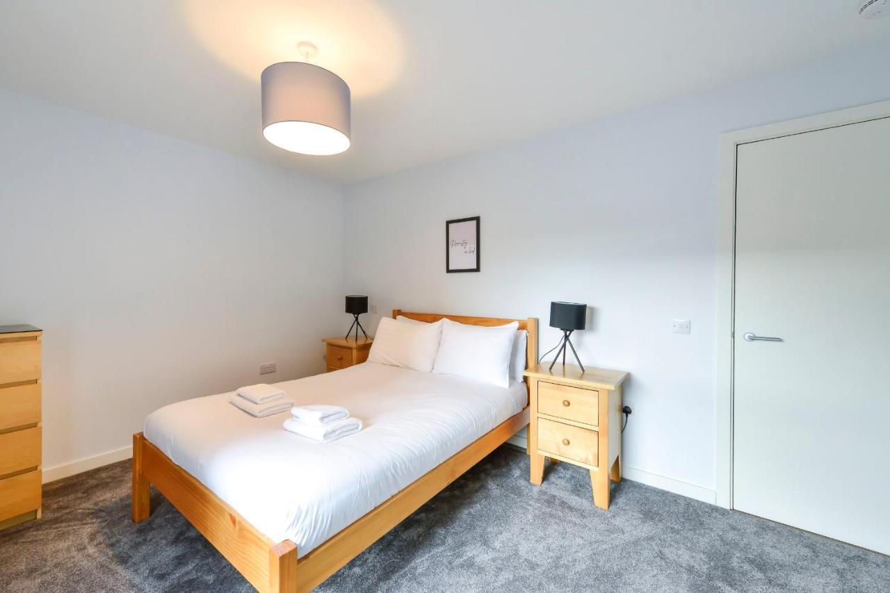 エディンバラGuestready - Splendid Flat In Leith With Parking!アパートメント エクステリア 写真