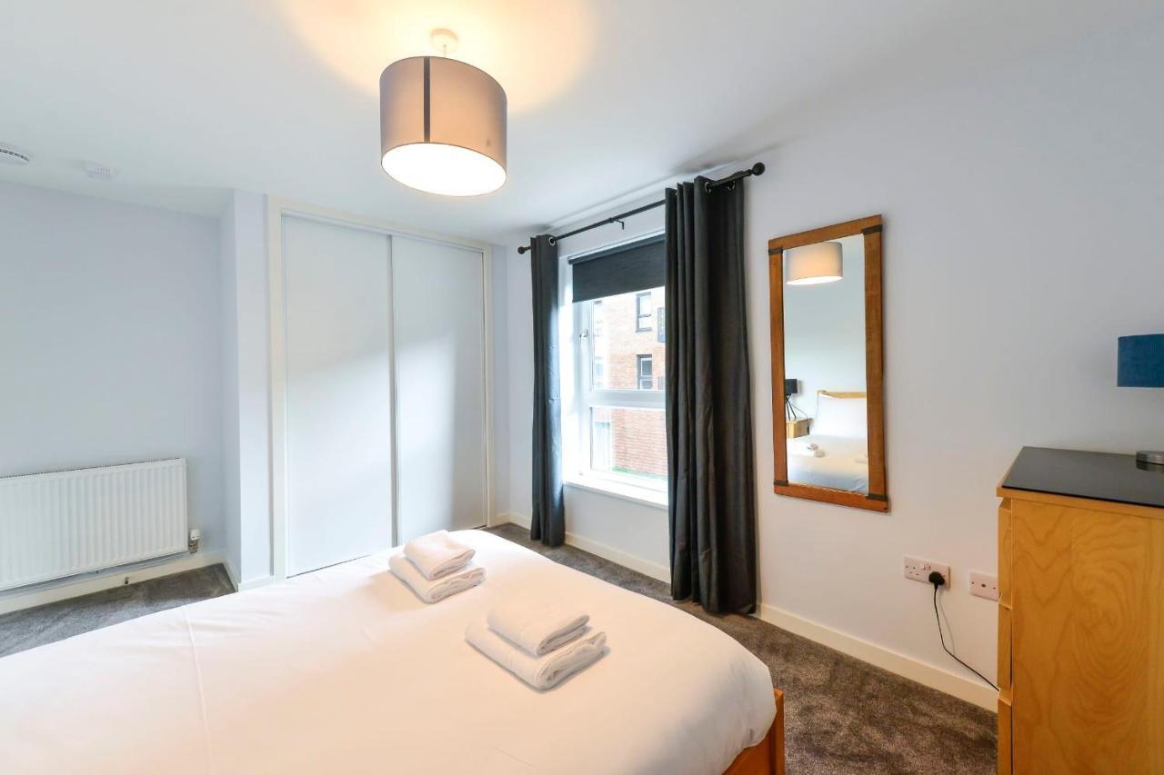 エディンバラGuestready - Splendid Flat In Leith With Parking!アパートメント エクステリア 写真