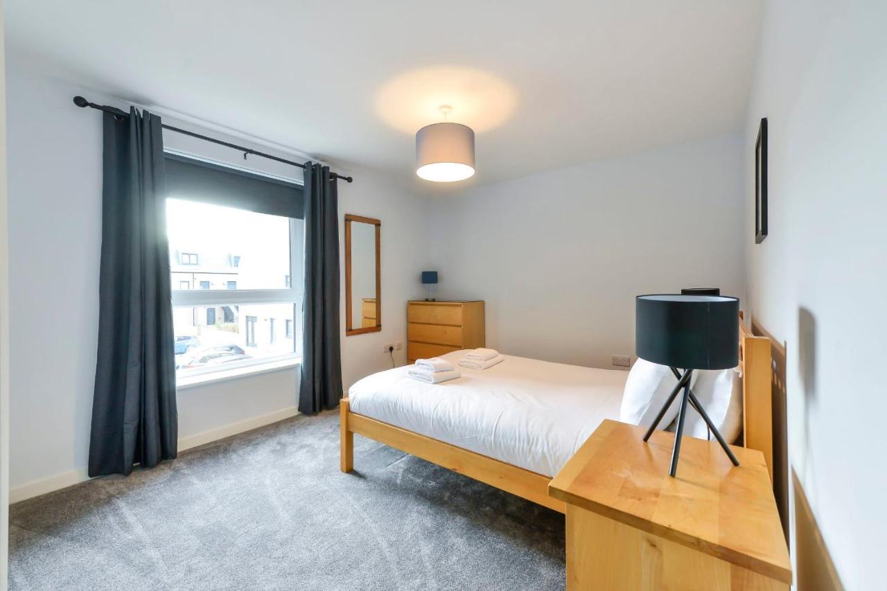 エディンバラGuestready - Splendid Flat In Leith With Parking!アパートメント エクステリア 写真